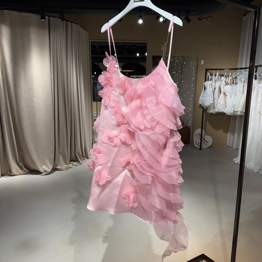 Milla Romantic ruffled pink mini dress with rose appliques, Garden of Eden - Picture 4 of 7